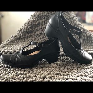 Earth Origins low heels